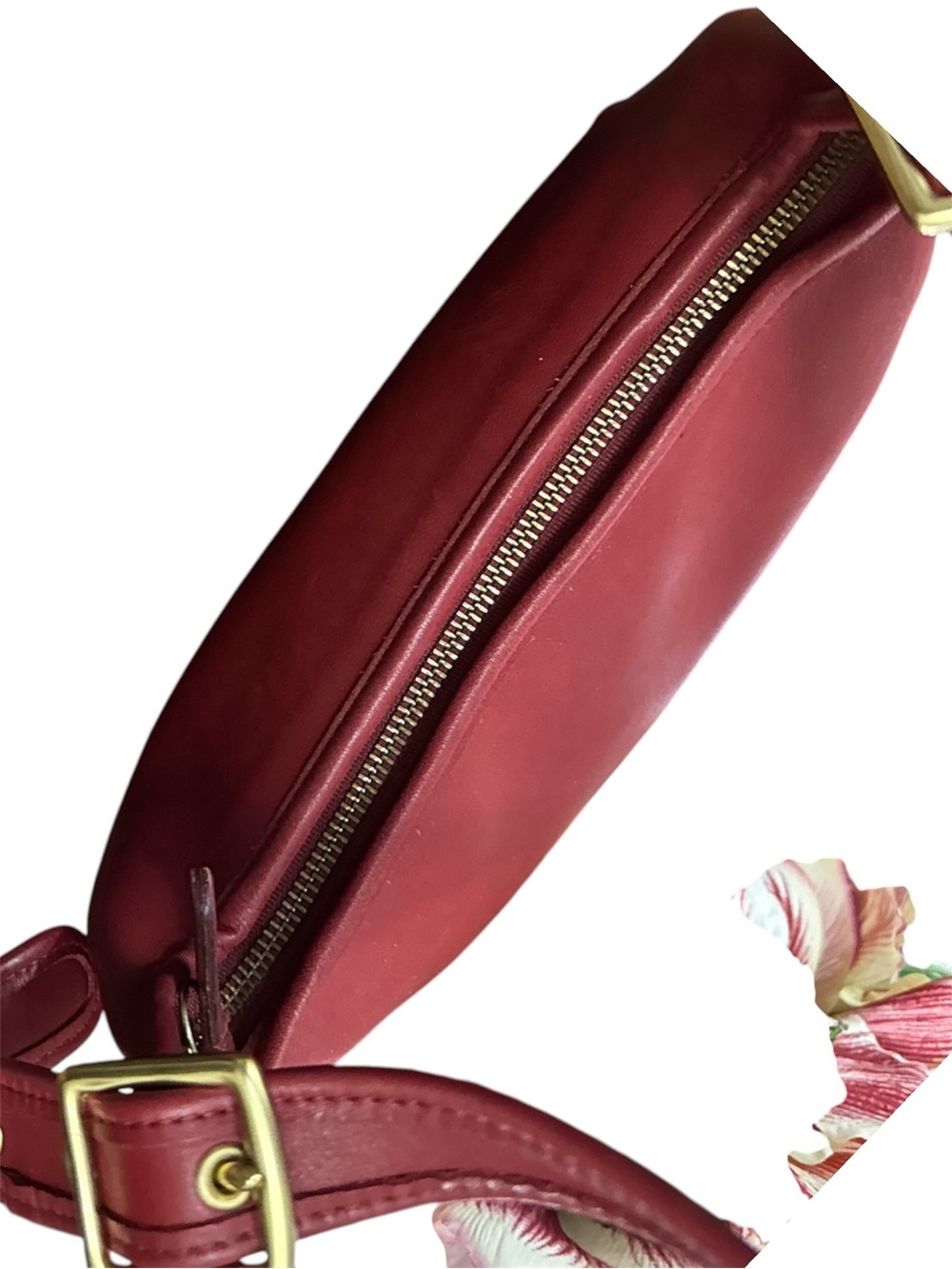 Women's Red Vintage Legacy
Shoulder Bag HOD-9059 - Picture 7 of 10